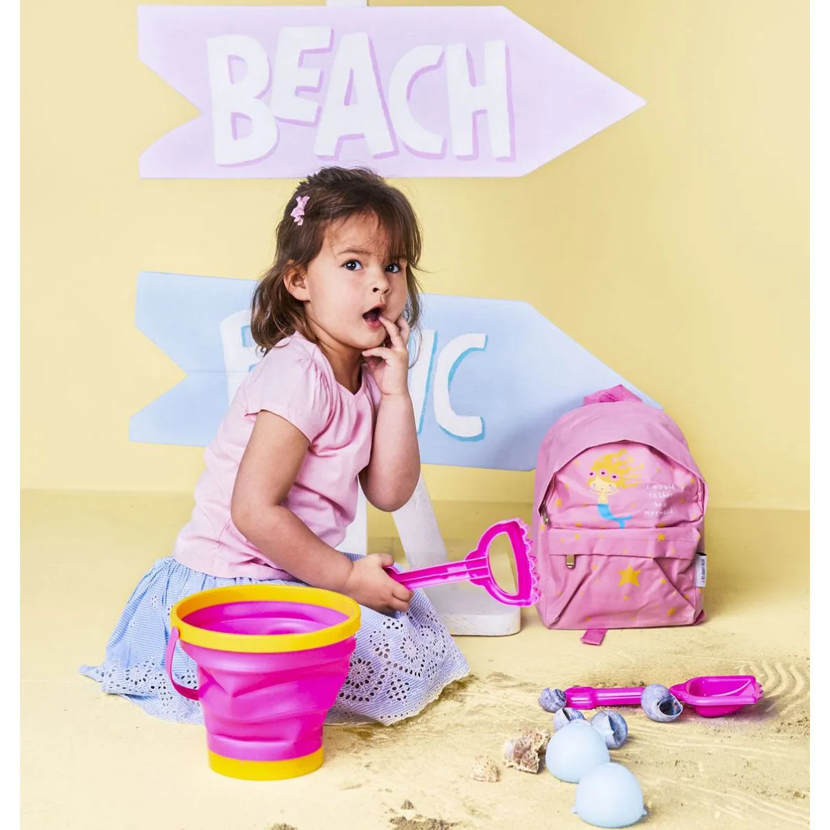 A Little Lovely Company Bucket and Spade Set Pink