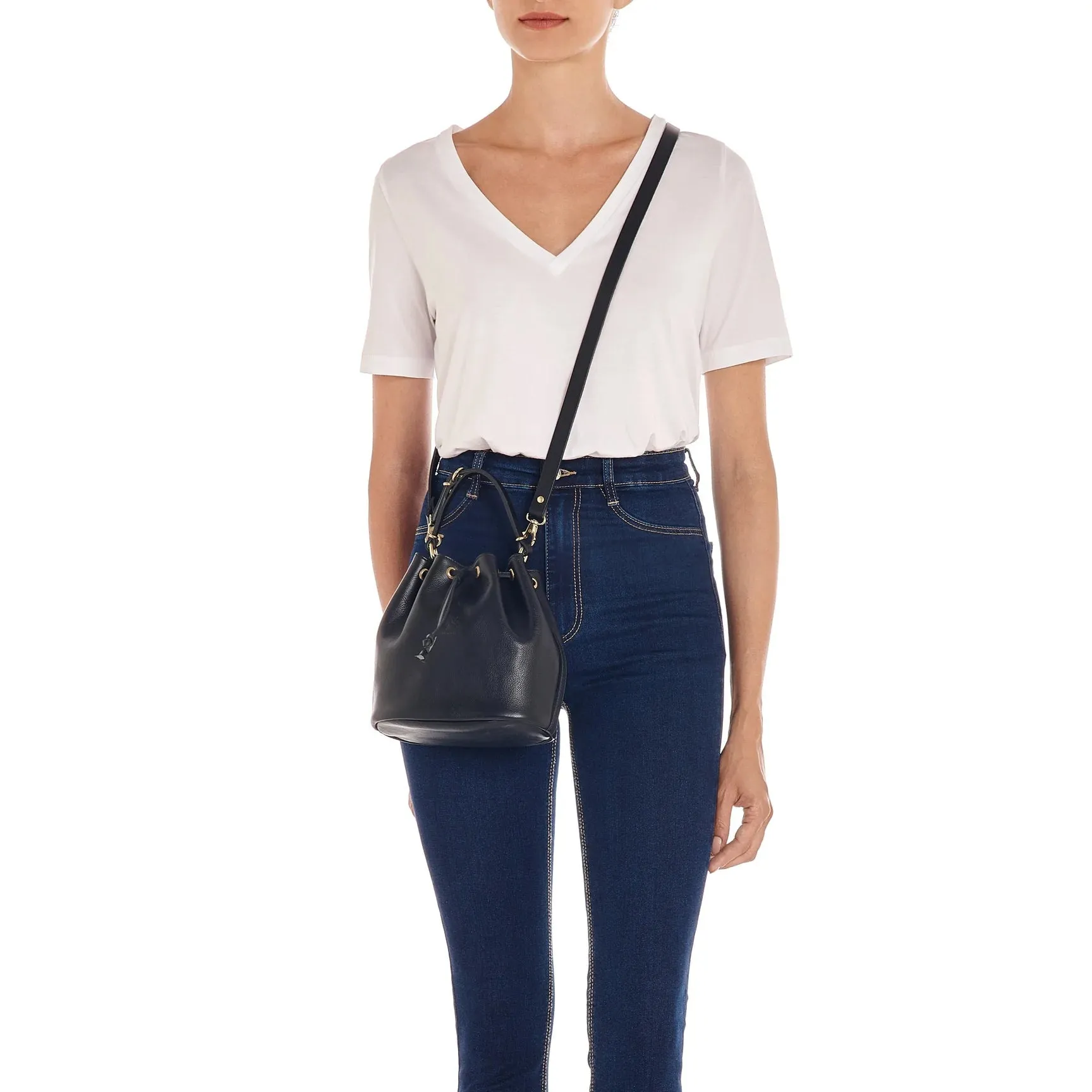 Il Bisonte Black Bucket Crossbody Bag